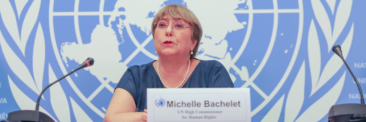 La Alta Comisionada de las Naciones Unidas para los Derechos Humanos, Michelle Bachelet, durante su conferencia de prensa del 25 de agosto © ACNUDH