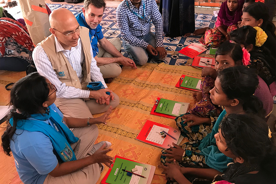 High Commissioner Volker Türk met Rohingya children at the Chakmarkul refugee settlement as UNHCR’s Assistant High Commissioner for Protection © UNHCR/Caroline Gluck