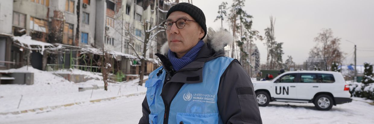 UN High Commissioner for Human Rights Volker Türk in Irpin, Ukraine, 4 December 2022. © Photo by Anthony Headley/OHCHR