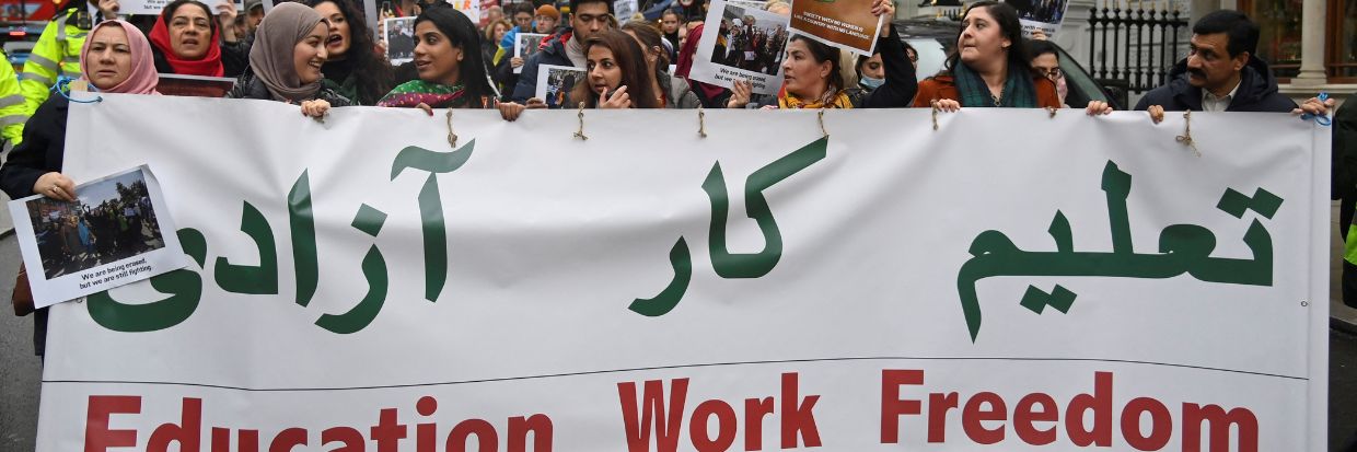 Marche et rassemblement en soutien aux droits des femmes afghanes à Londres, au Royaume-Uni, le 27 novembre 2022. © REUTERS/Toby Melville