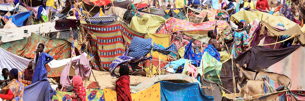 Vista de los refugios improvisados de sudaneses que huyeron del conflicto en la región sudanesa de Darfur y que antes fueron desplazados internos en Sudán, cerca de la frontera entre Sudán y Chad, en Borota, Chad, 13 de mayo de 2023. Ⓒ REUTERS/Zohra Bensemra