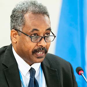 Dr. Mohamed Abdelsalam Babiker, Relator Especial sobre la situación de los derechos humanos en Eritrea © UN Photo / Jean Marc Ferré