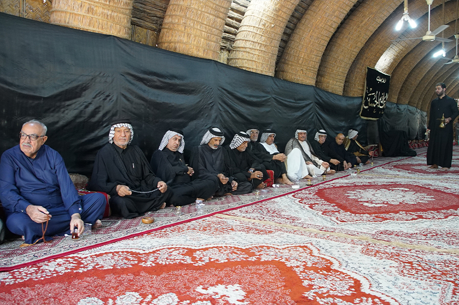 Local tribesmen meet at a mudhif, a traditional reed house © OHCHR/Anthony Headley