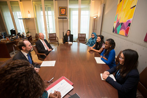 Reunión del Alto Comisionado para los Derechos Humanos con los becarios de los PMA/PEID de 2017, 20 de noviembre de 2017, Palais Wilson, © ACNUDH/Pierre Albouy