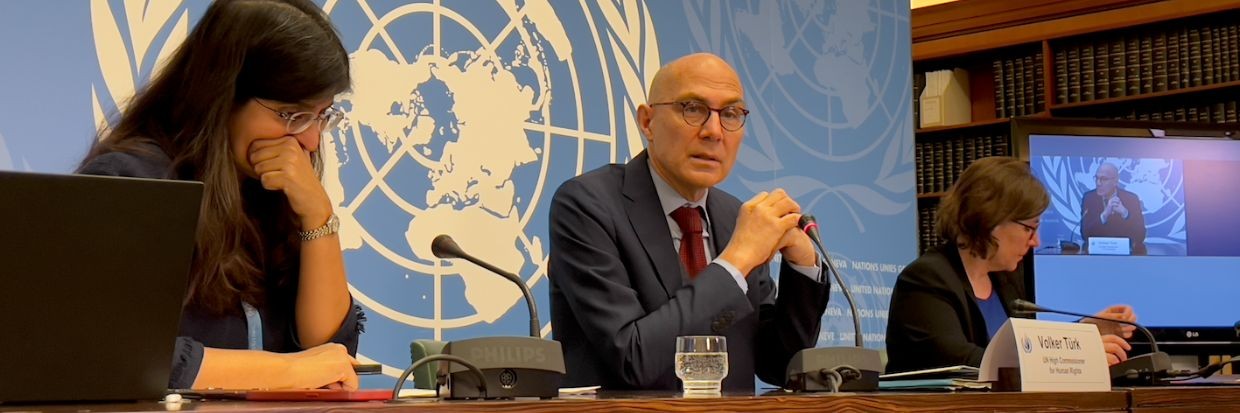 Volker Türk, Haut-Commissaire des Nations Unies aux droits de l’homme, lors de la conférence de presse au Palais des Nations, le 9 décembre 2022 © HCDH/Anthony Headley