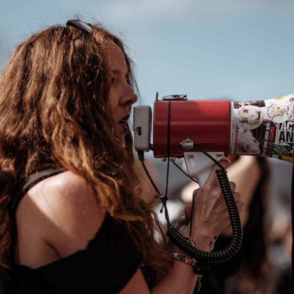 A peaceful protest against London Fashion week, highlighting the cruel use of real fur in some of their clothes. © Clem Onojeghuo on Unsplash